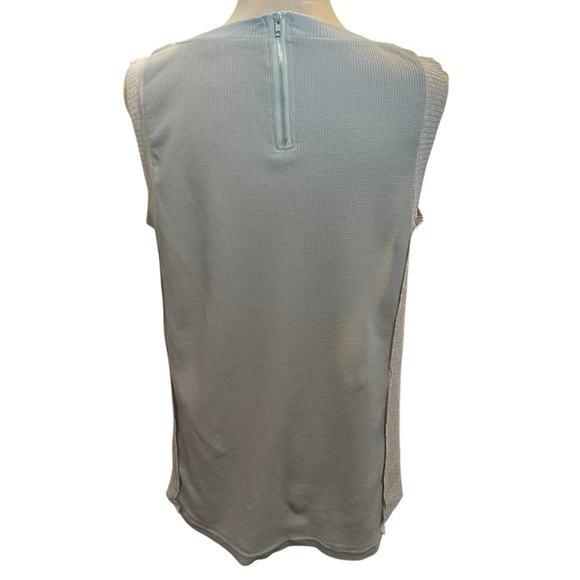 POL Ribbed and Waffle Knit Tank Top Women’s Size Large Gray Round Neck Zip Back - Picture 4 of 9